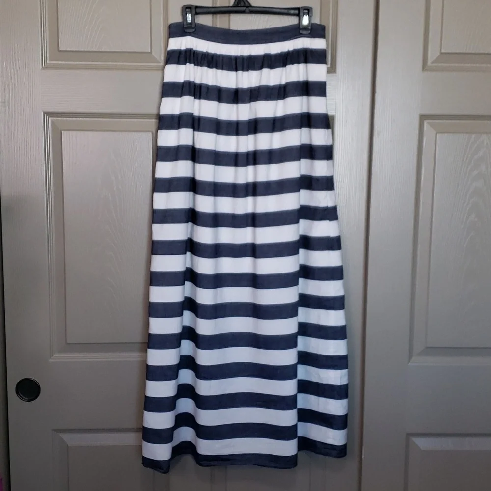 🪲 RARE Banana Republic Navy White striped linen pleated full maxi skirt 2/4 - Picture 5 of 6